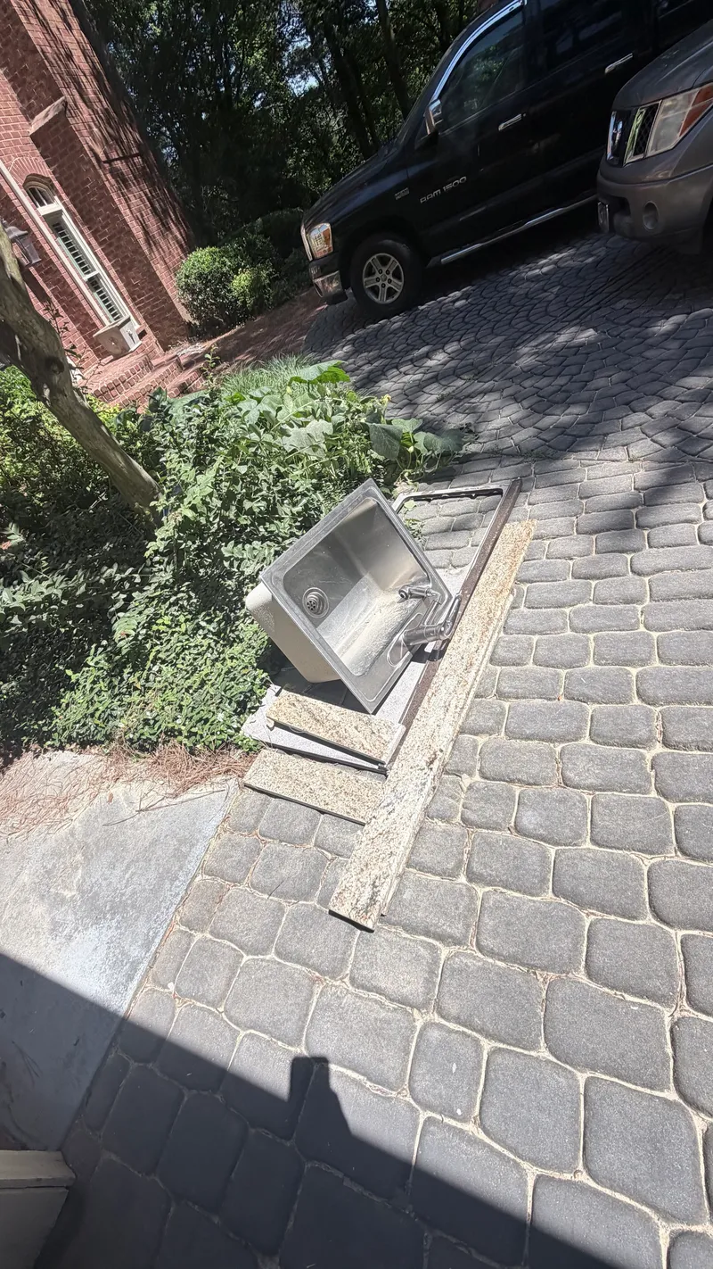 Construction Junk Removal from Garage in Atlanta