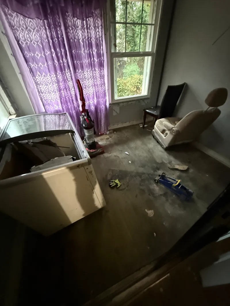 Junk removal job