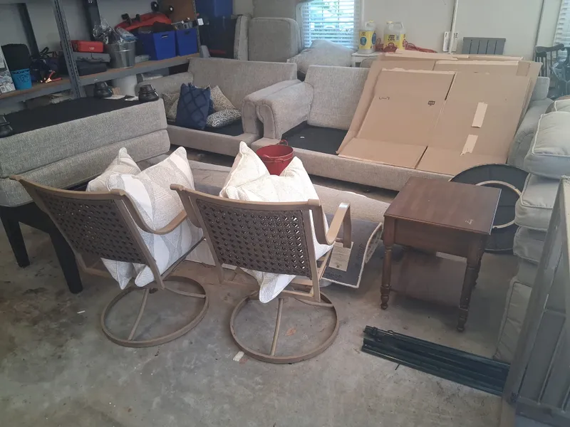 Bulky Furniture Pick-Up in Duluth
