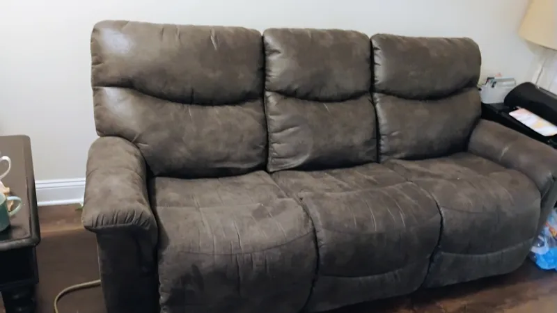 Couch and Mattress Removal in Woodstock